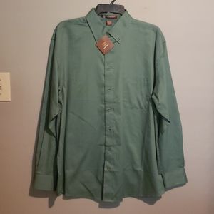 Men's button down dress shirt